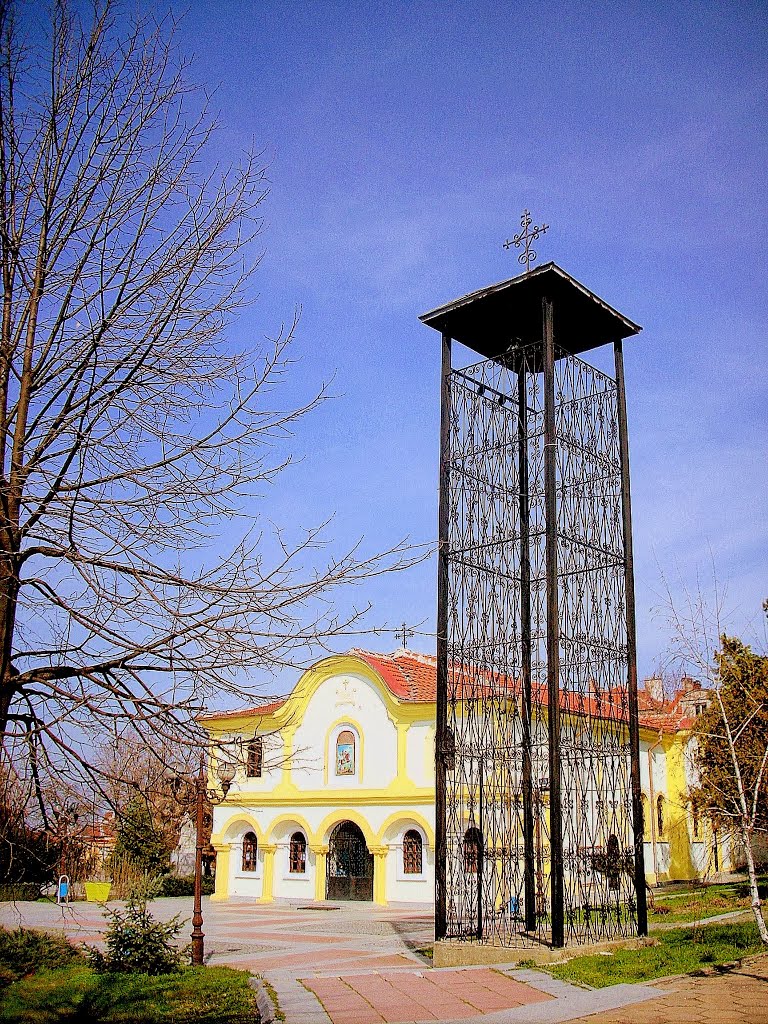 Храм "Св.Димитър" с "дантелената" камбанария, гр.Елхово, Елхово