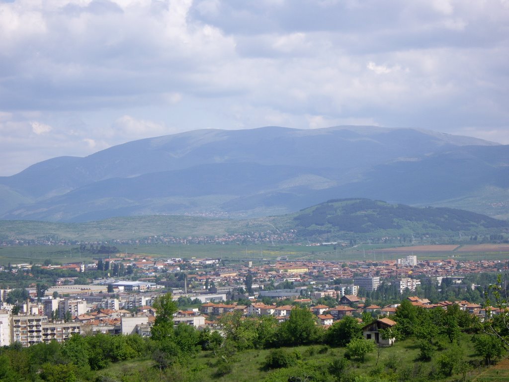 Кюстендил с хълма Спасовица и Риша планина, Кюстендил