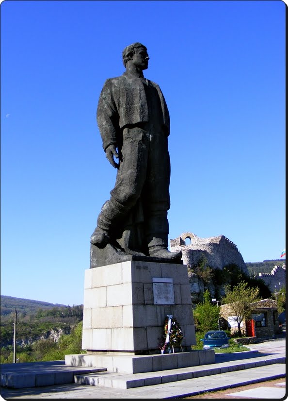 Monument of Vasil Levski in Lovech, Ловеч