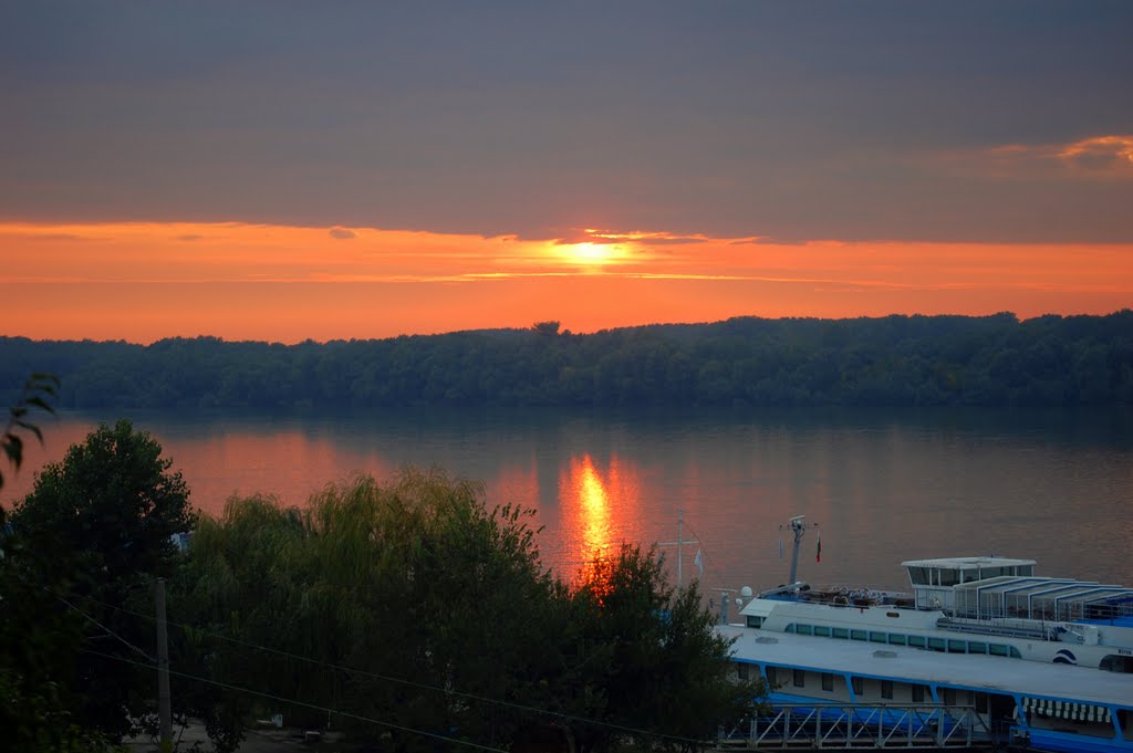 Danube sunset, Русе