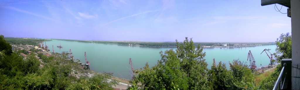 Danubio-panoramica del fiume, Свиштов
