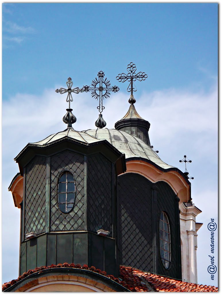 Свищов, Църквата "Св. Троица" - Кръстов ансамбъл, Свиштов
