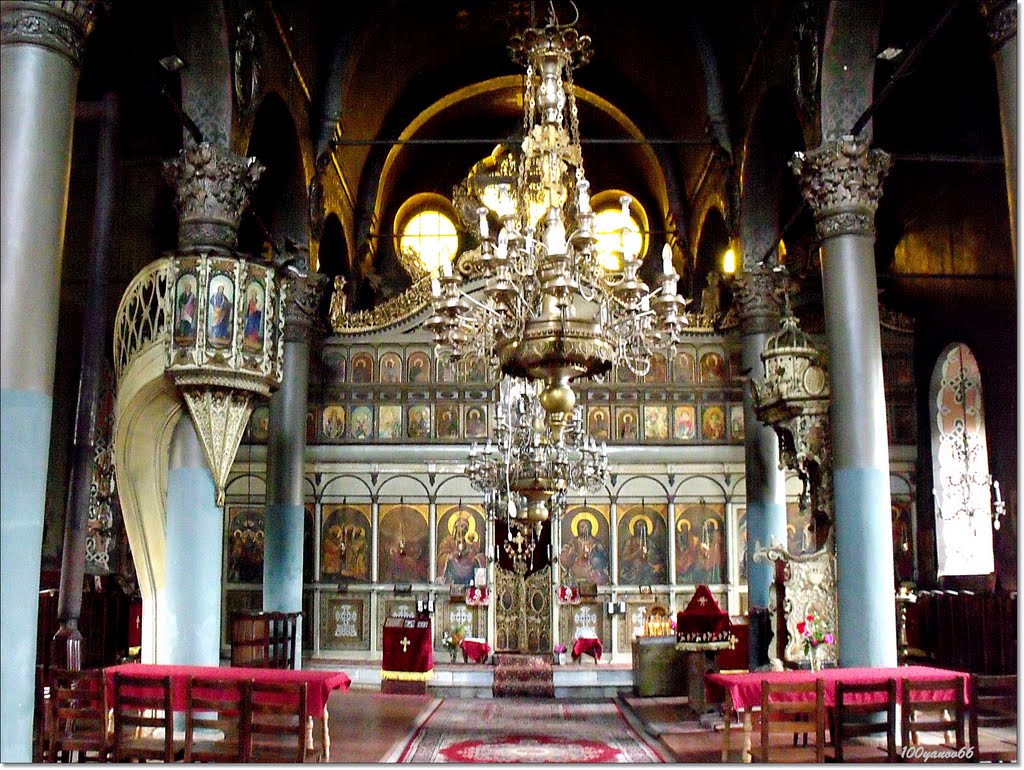 Altar of the Church "Holy Mother"  / Храм "Св. Усп. Богородично", Карлово