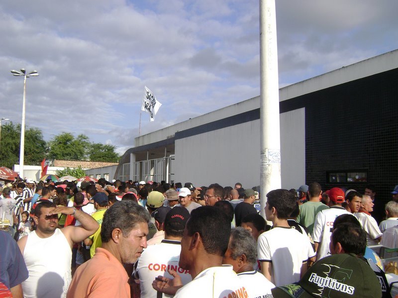Estádio Coaracy da Mata Fonseca em dia de jogo, Арапирака