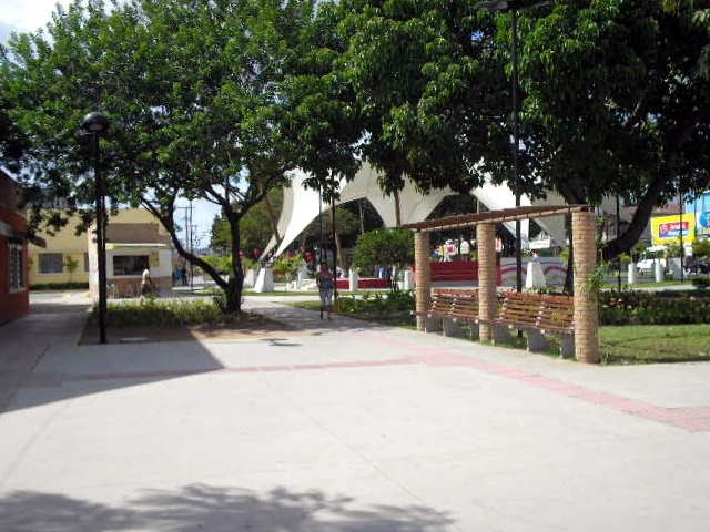 Praça Luiz Pereira Lima, Арапирака