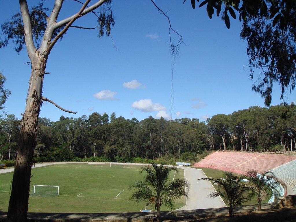 Estádio Lomantão., Виториа-да-Конкиста