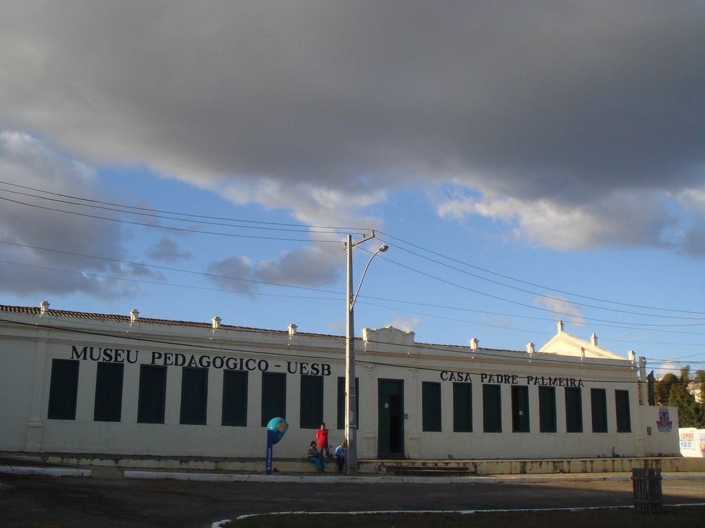 Ginásio do Padre e Museo Pedagógico, Виториа-да-Конкиста