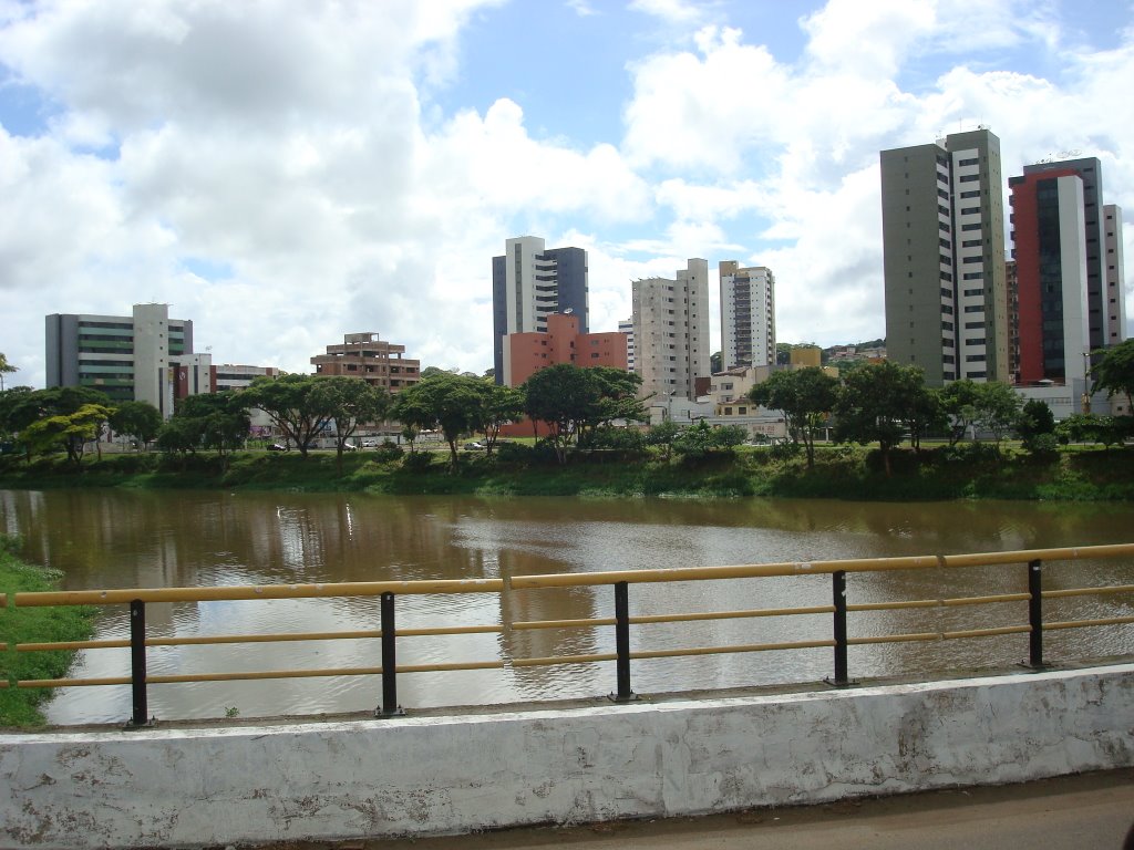 Itabuna - Jardim Vitória visto da ponte, Итабуна
