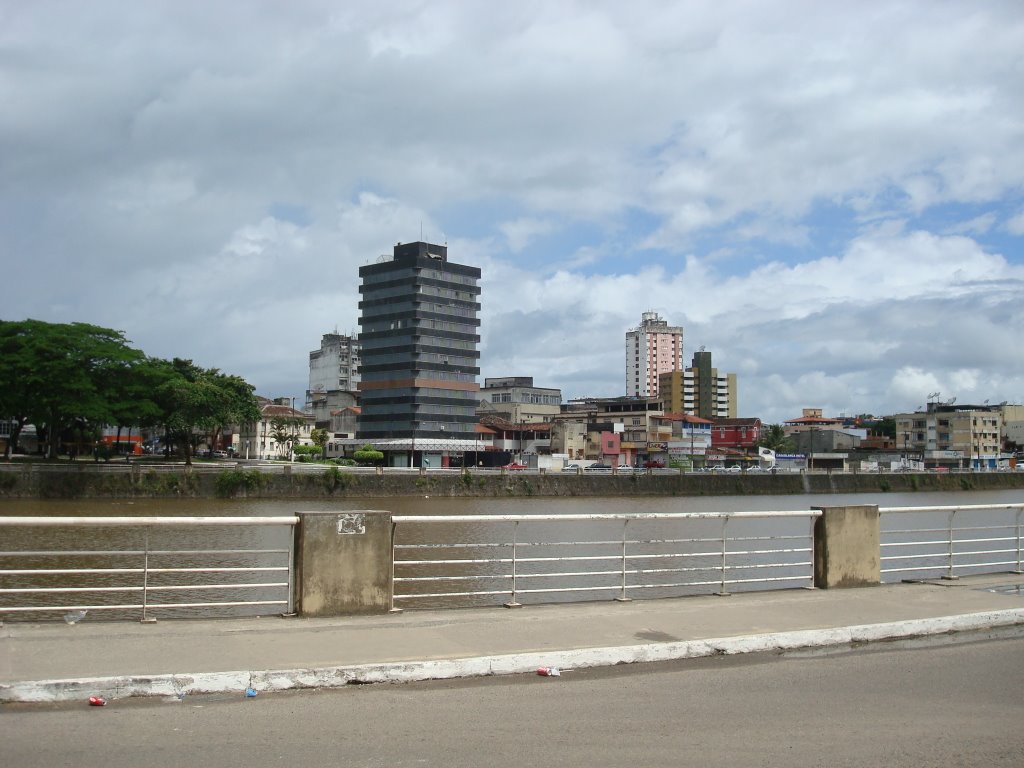 Itabuna - Centro visto da Beira Rio 01, Итабуна