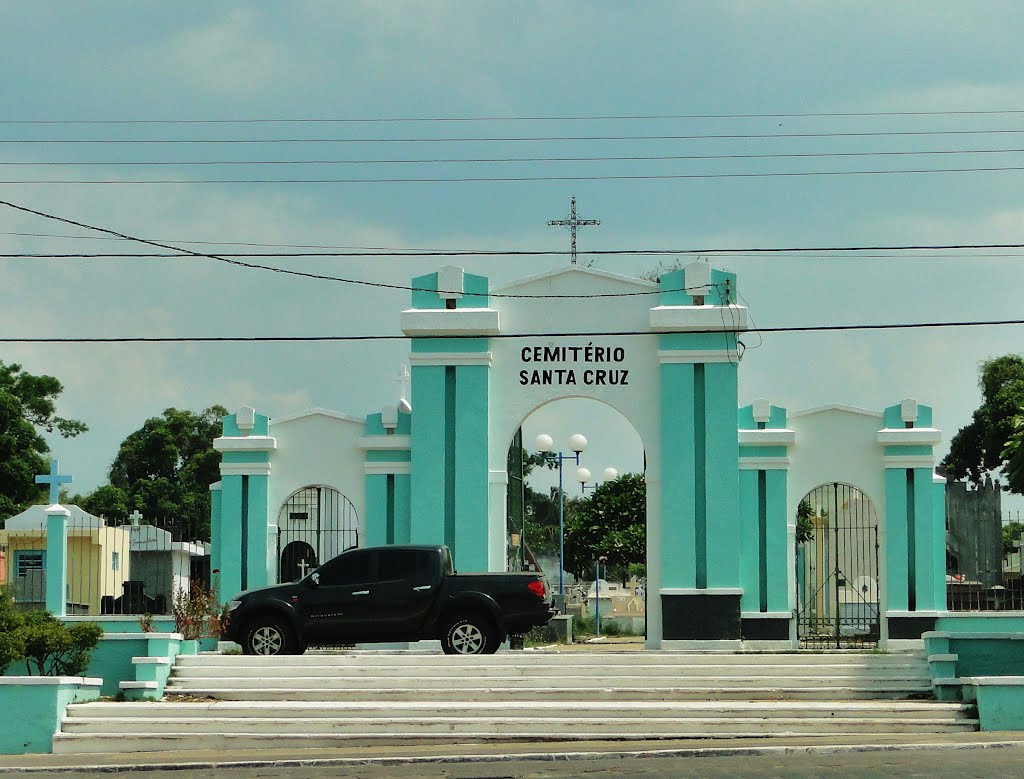 Portão principal do Cemitério Santa Cruz - Corumbá/MS, Корумба
