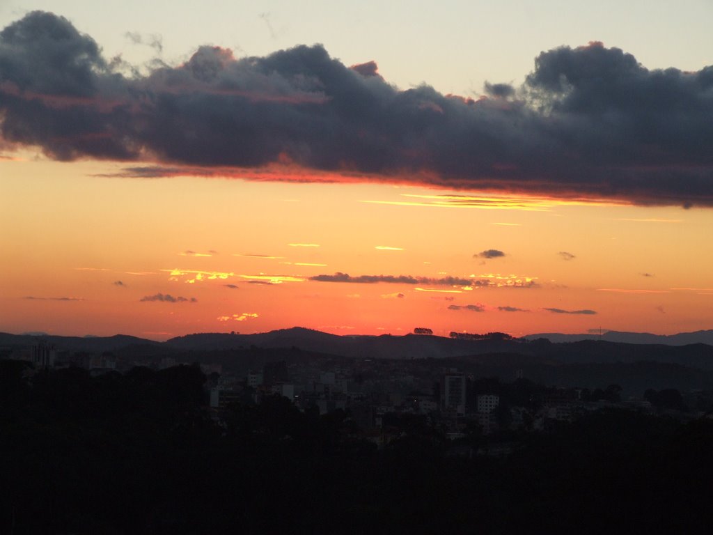 Pôr-do sol em Barbacena, Барбасена