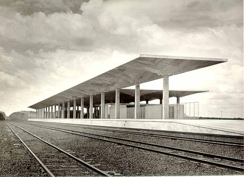 Antiga estação ferroviária, Монтес-Кларос