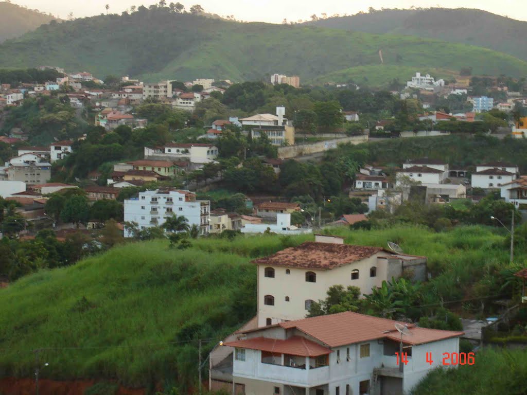 Casa de Jõao Gomes (Ipiranga) vista do morro da macumba 2, Теофилу-Отони