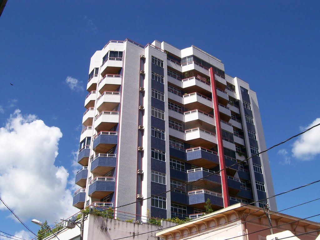 Edif. Residencial no Centro da Cidade, Теофилу-Отони