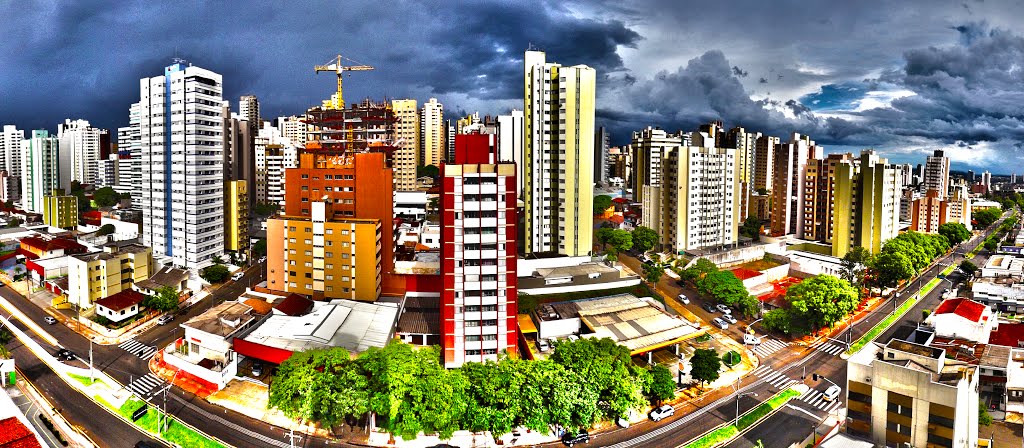 Vista da Avenida Juscelino Kubitschek a partir do Hotel Blue Tree Premium, Lonrina, Paraná, Brasil, Лондрина
