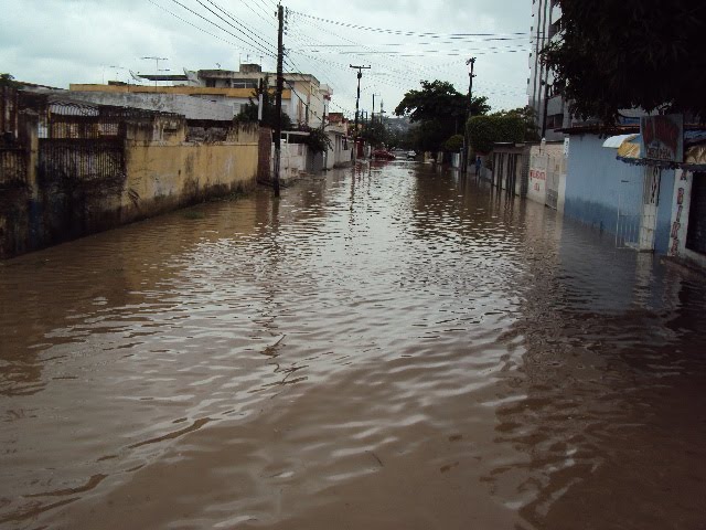 Inundação provocada pelo canal do Bultrins, Олинда