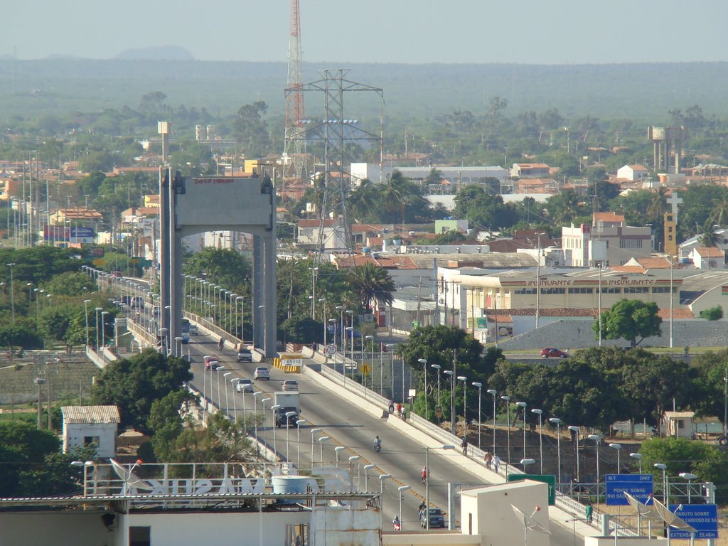 Vista da ponte Petrolina-PE/Juazeiro-BA sobre o Rio São Francisco, Петролина