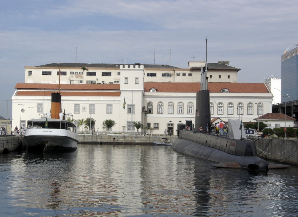 Laurindo Pitta & submarino Riachuelo - Rio de Janeiro, RJ, Brasil., Вольта-Редонда