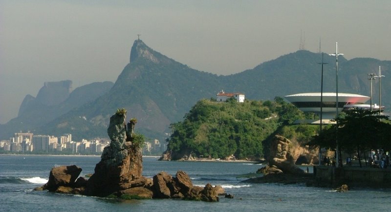 Pedra do Índio, Ilha da Boa Viagem, MAC, Pedra da Gávea e Corcovado - Niterói - RJ - Brasil - by LAMV, Нитерои