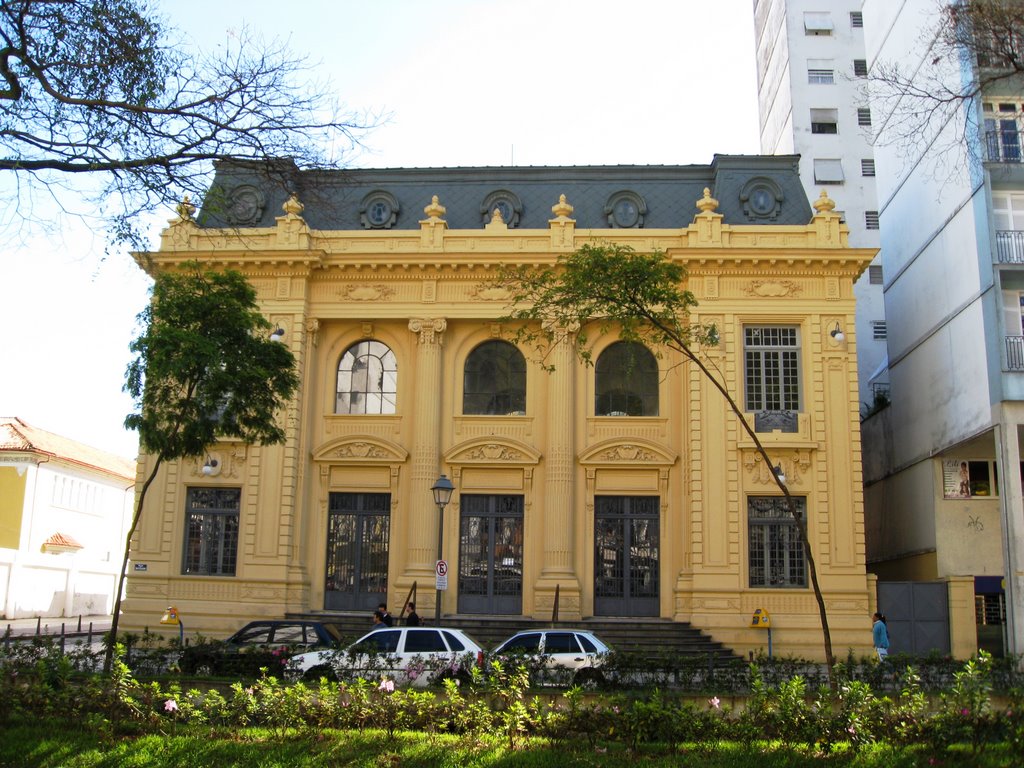 Edifício dos Correios e Telégrafos. Petropólis, RJ., Петрополис