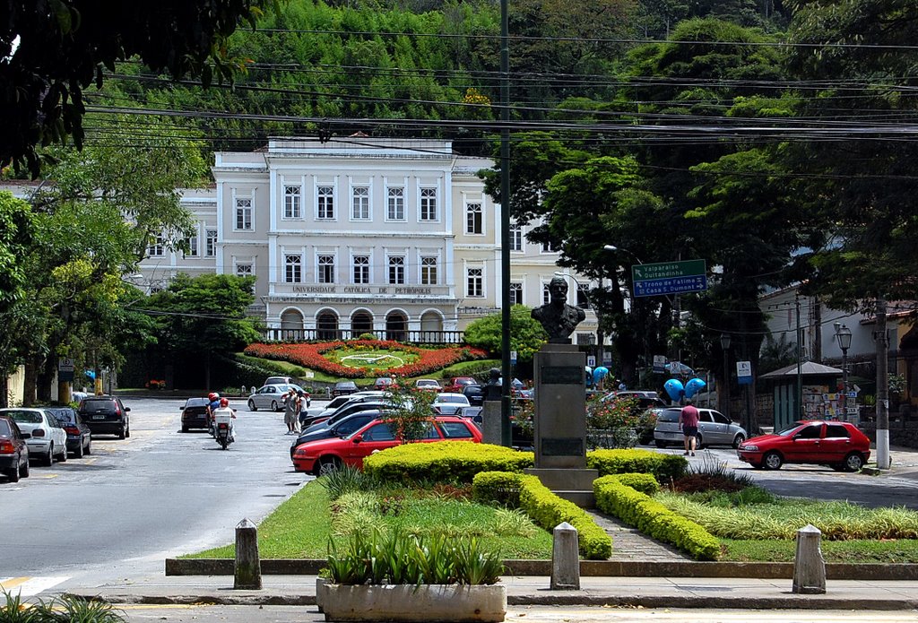 Pontifícia Universidade de Petrópolis, Rio de Janeiro, Петрополис