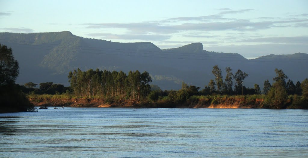Barrancas do rio Jacui, Алегрете