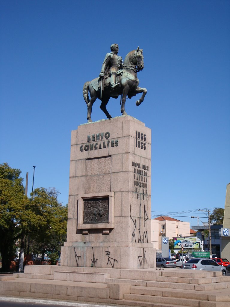Monumento à Bento Gonçalves - Av. João Pessoa - Porto Alegre - RS - jul/2009, Порту-Алегри