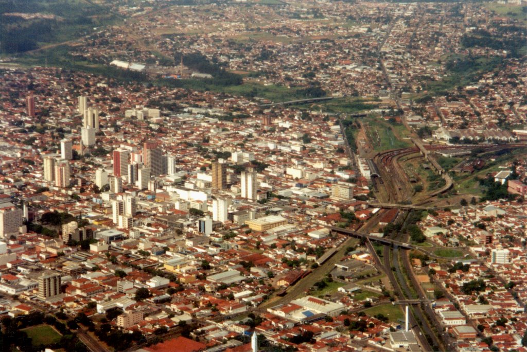 Bauru, vista aérea parcial (final da década de 1990), SP, Brasil., Бауру
