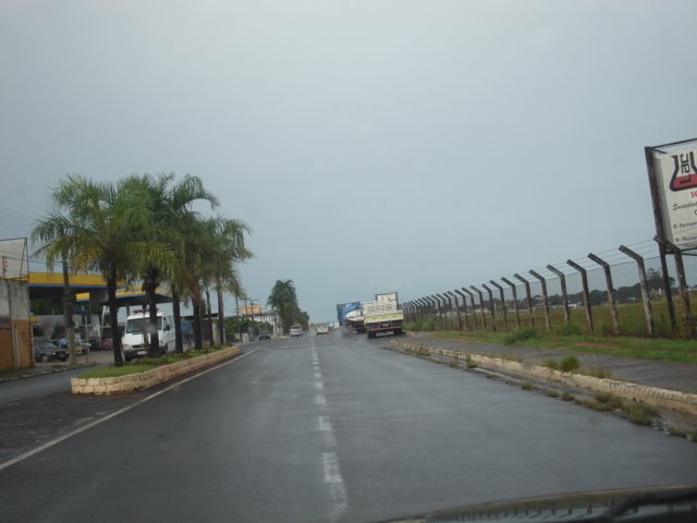 Catanduva-SP - Avenida lateral ao Aeroporto - em 27/02/09, Катандува