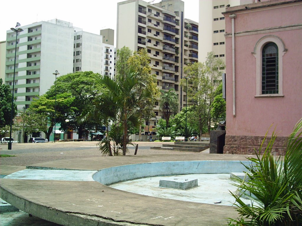 Vista da Praça Catanduva, Катандува