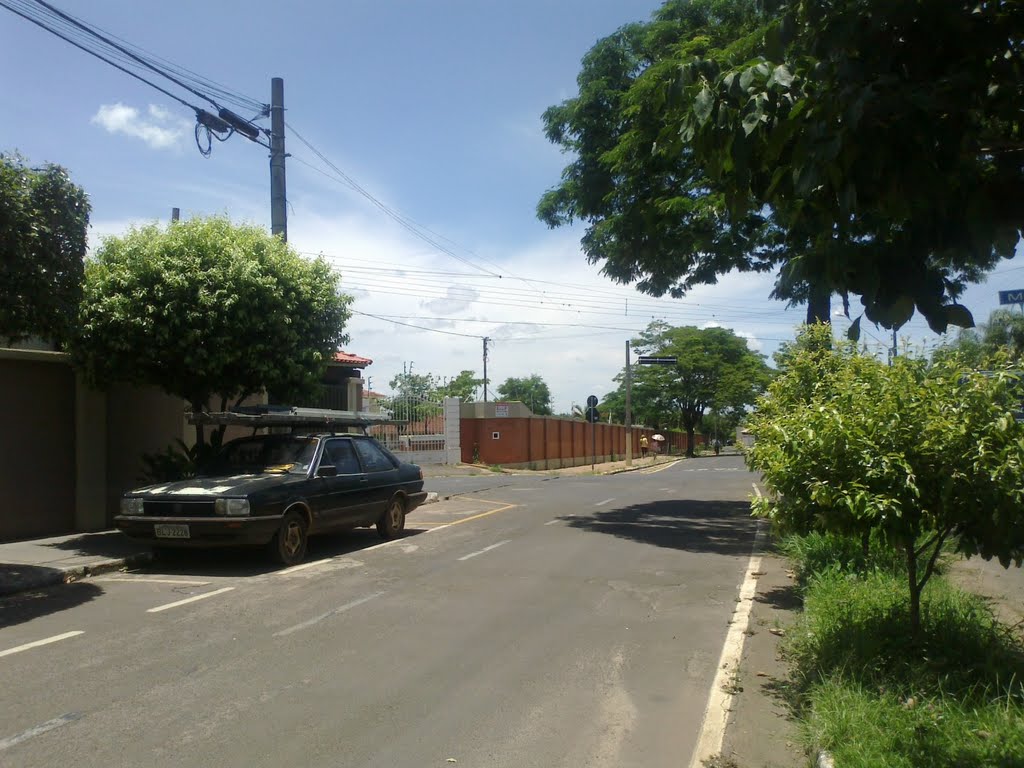 Ruas do bairro Bela Vista - Catanduva-SP em 06/01/2012, Катандува