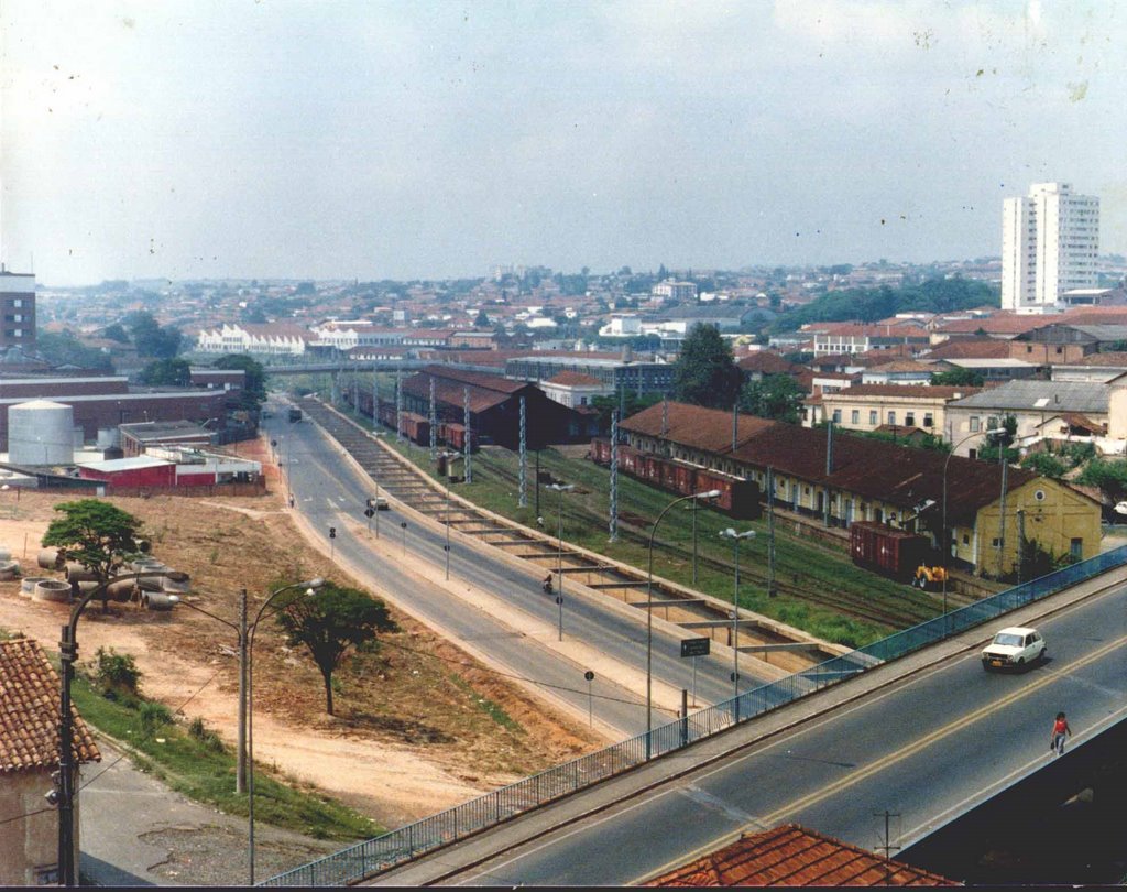Viaduto Jânio Quadros com vista para a Estaçao Ferroviária, Лимейра