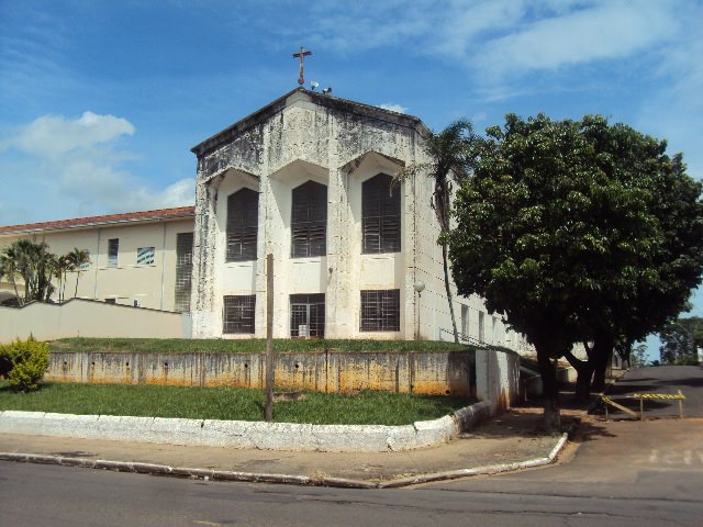 Igreja São Pio X - Marília/SP - Dez/09, Марилия