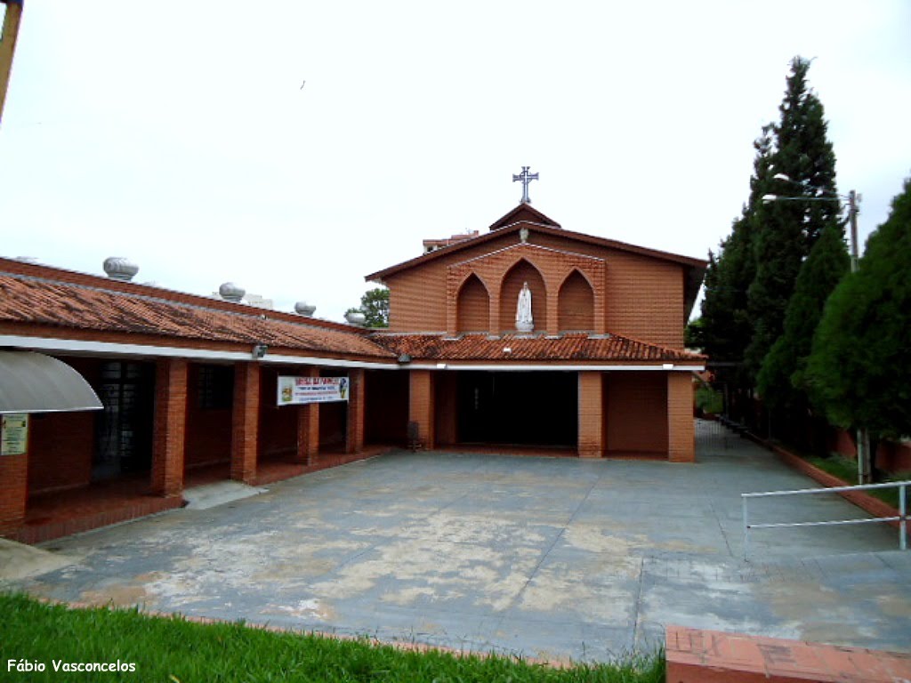Igreja Nossa Senhora de Fátima - Marília/SP - Mar/11, Марилия