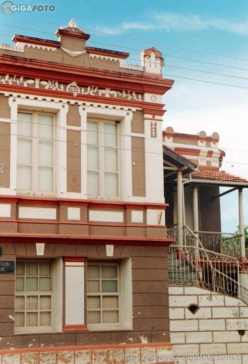 * Câmara Municipal de Araguari - Foto de 2001, Арагуари