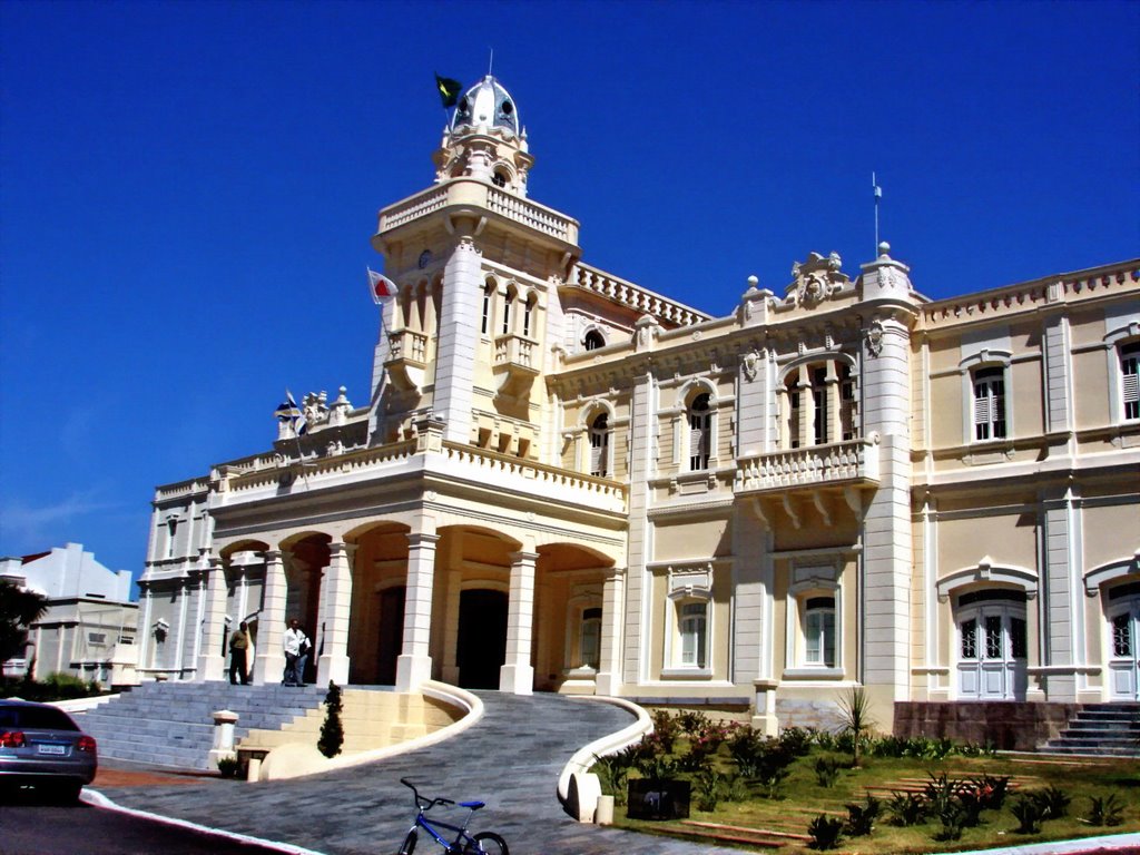 Estaçao Ferroviaria/Prefeitura-Araguari, Арагуари