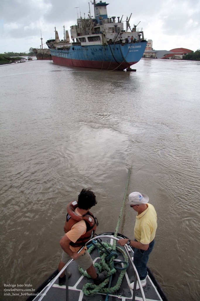 Pilot and assistant mooring Metalcargo, Итажаи