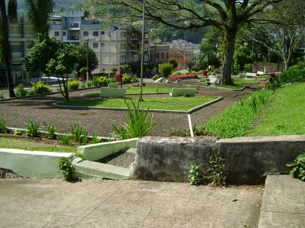 Area Verde no Centro de Seara - Seara, SC, Жуазейру-ду-Норте