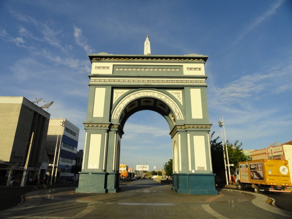 Sobral-CE: Arco em homenagem a Nossa Senhora de Fátima, Собраль