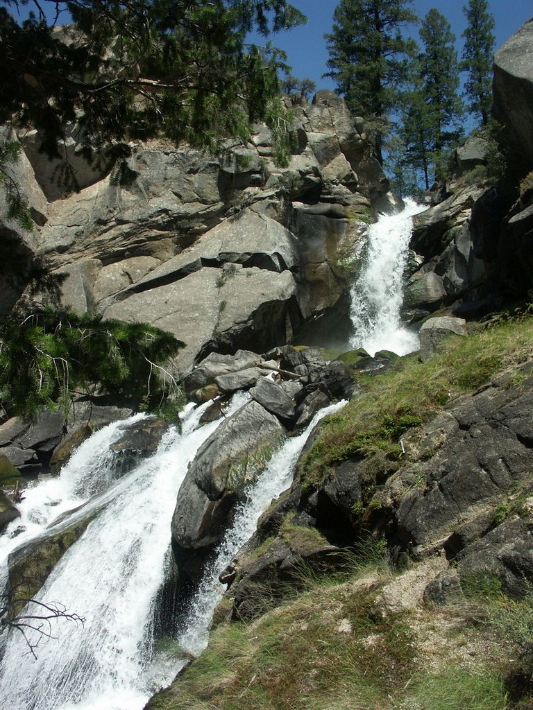 The waterfalls of (you guessed it!) Waterfall Creek, Левистон
