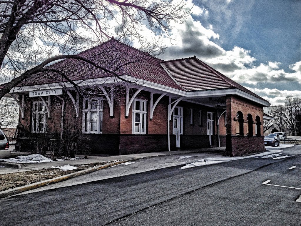 Historic Chicago, Rock Island & Pacific Railroad Passenger Station (Front), Айова-Сити