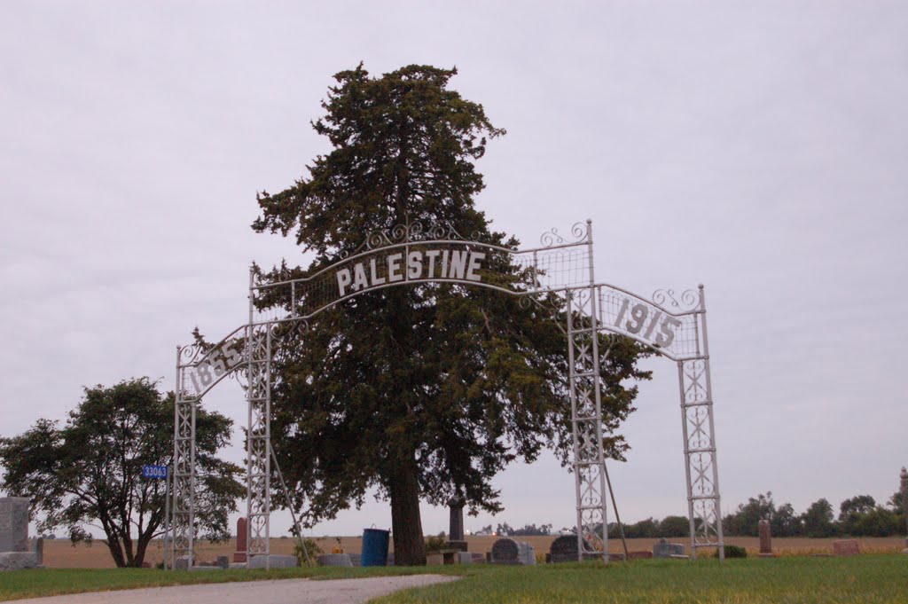 Palestine Cemetary Gate, Аллеман