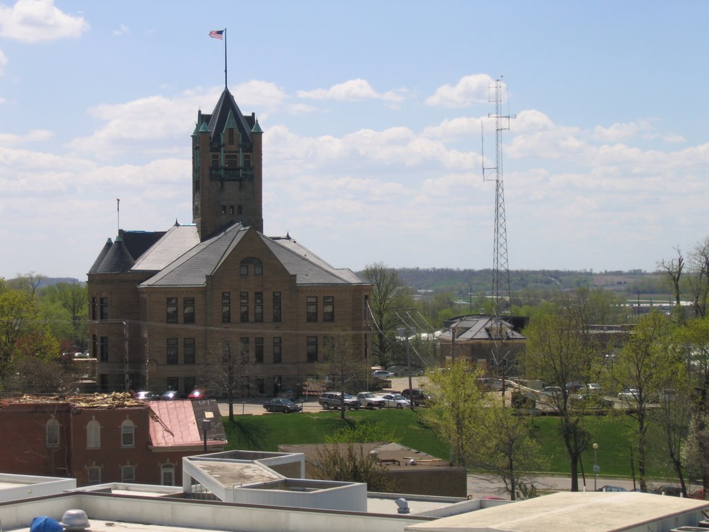 Johnson County Courthouse from parking garage, Асбури