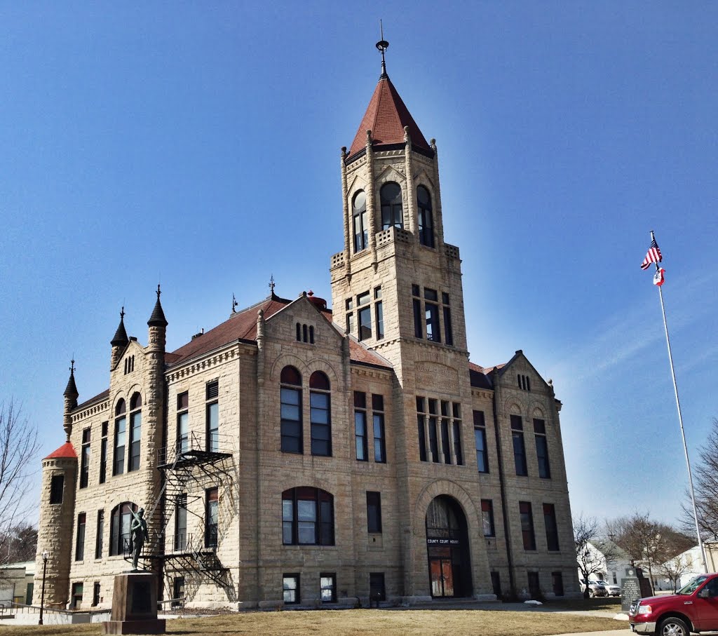 Historic Iowa County Courthouse - Marengo, Iowa, Гилбертвилл