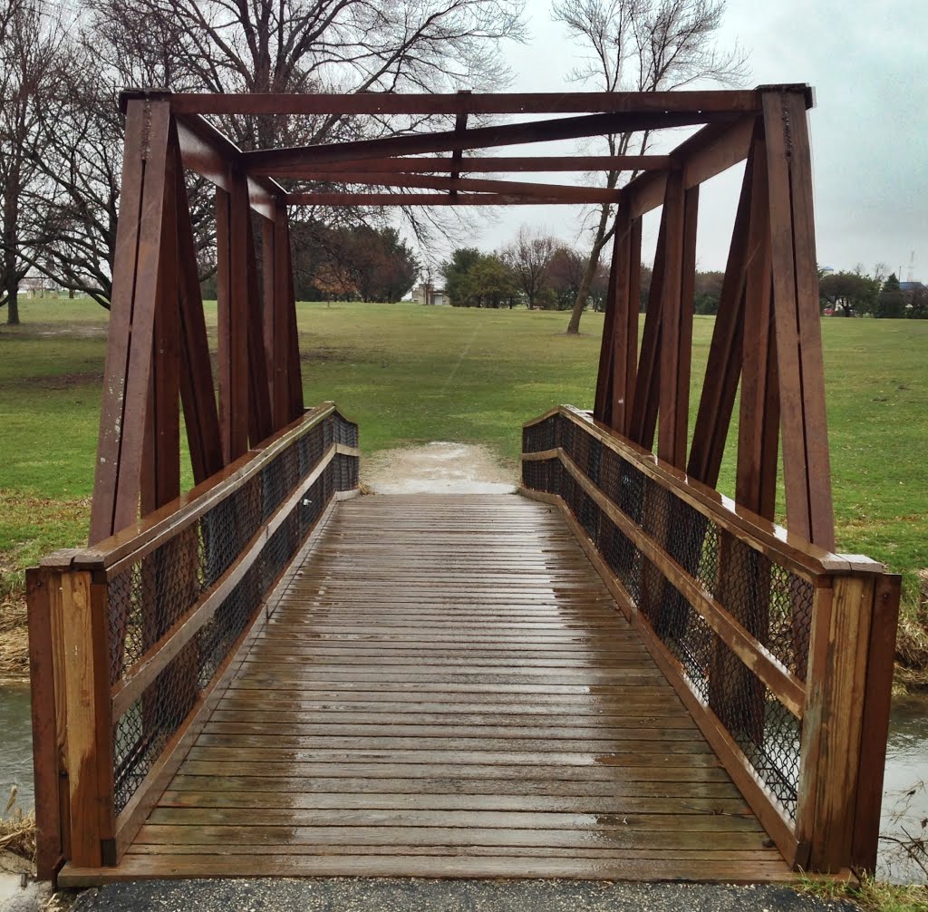 Look Across The Foot Bridge - Noelridge Park Trail - Cedar Rapids, Iowa, Гилбертвилл