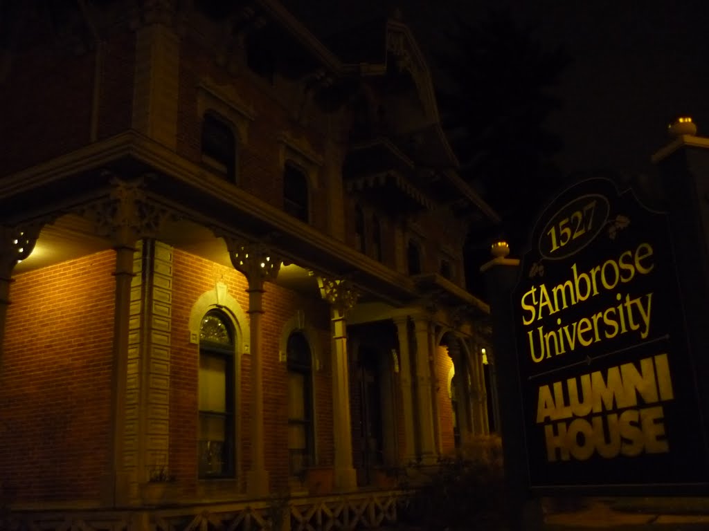 St. Ambrose Alumni House, Давенпорт