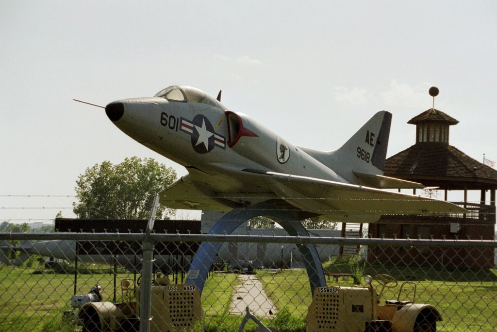 A-4 Skyhawk at Freedom Park, Картер-Лейк