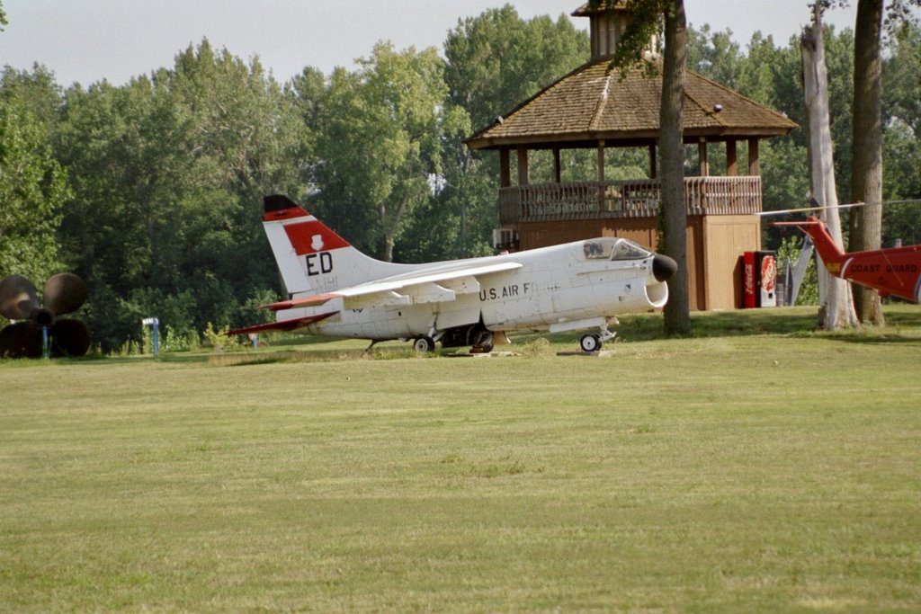A-7 Corsair II at Freedom Park, Картер-Лейк