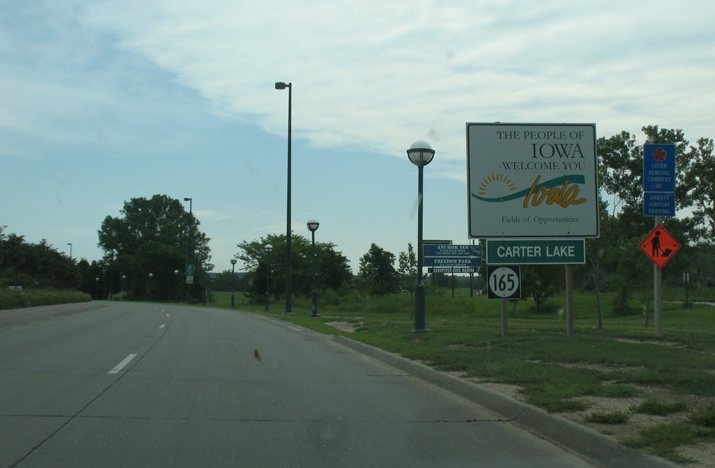 Iowa, west of the Missouri, Картер-Лейк