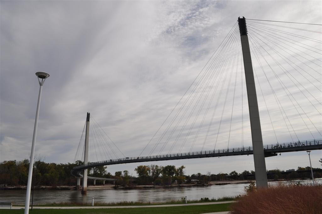 Bob Kerrey Pedestrian Bridge, Missouri River, Omaha, NE, Картер-Лейк